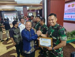 PWI Kalteng Berikan Piagam Penghargaan Peduli Pers Kepada Dandim 1013/Muara Teweh
