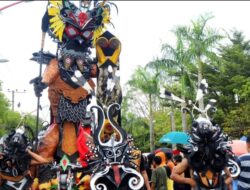 Pemkab Murung Raya Meriahkan Karnaval Budaya Festival Budaya Isen Mulang 2024