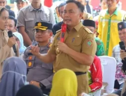 Warga Mura Dapat Ribuan Beras Dan Hadiah Paket Perjalanan Rohani Dari Gubernur Kalteng