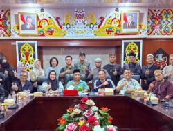 Sinergi Santri, Ulama, dan Pemkab Dorong Kemajuan Murung Raya di HSN 2025