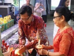 Pererat Solidaritas ASN, Pemkab Mura Hadiri Natal Dharma Wanita Persatuan