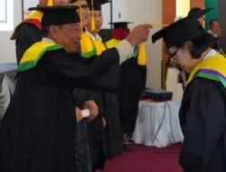 Bupati Mura Hadiri Wisuda Lansia “Gita Uluh Itah” Tahun 2026