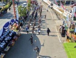 Meriahkan HUT Mura ke-24, Bupati Heriyus Puji Kreativitas Peserta Karnaval Budaya