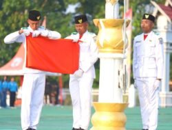 Kajari Mura Pimpin Penurunan Bendera, Pemkab Mura Apresiasi Kesuksesan Rangkaian HUT Ke-81 RI